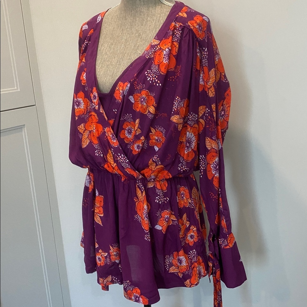 Free People Tuscan Dreams Tunic dress Plum Bell Sleeve size Medium NWT - Picture 7 of 16
